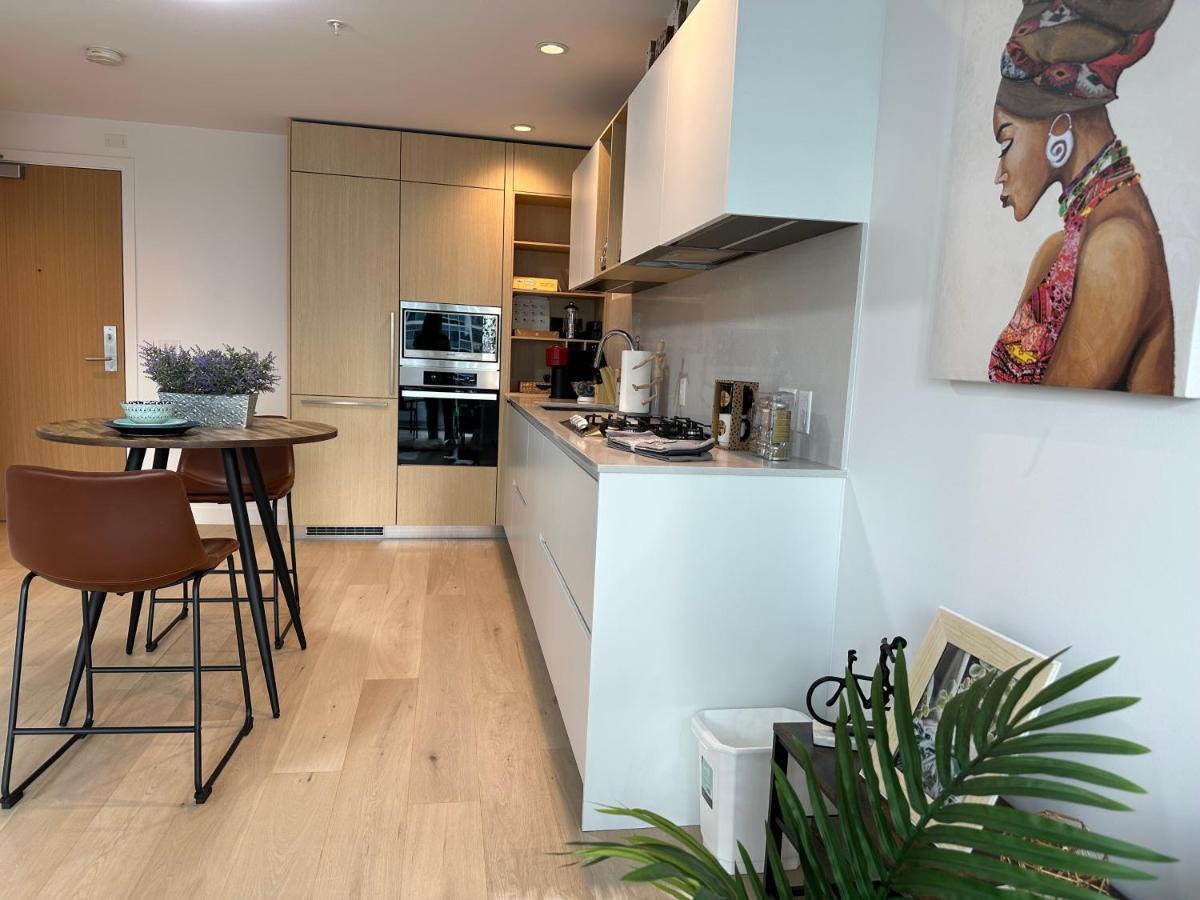 Metro Central Incredible Stylish & Cozy Burnaby Extérieur photo