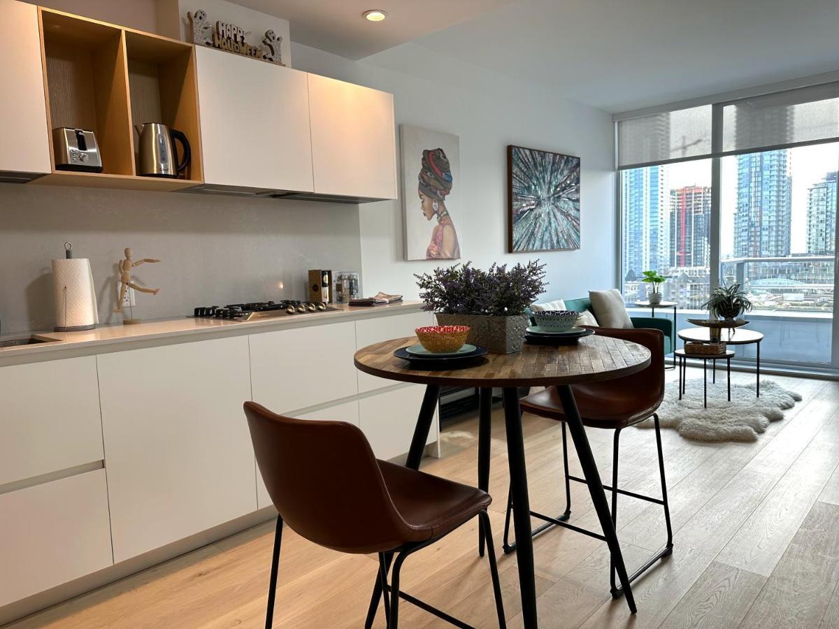 Metro Central Incredible Stylish & Cozy Burnaby Extérieur photo