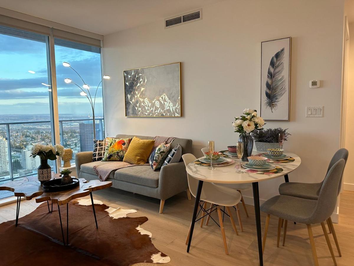 Metro Central Incredible Stylish & Cozy Burnaby Extérieur photo