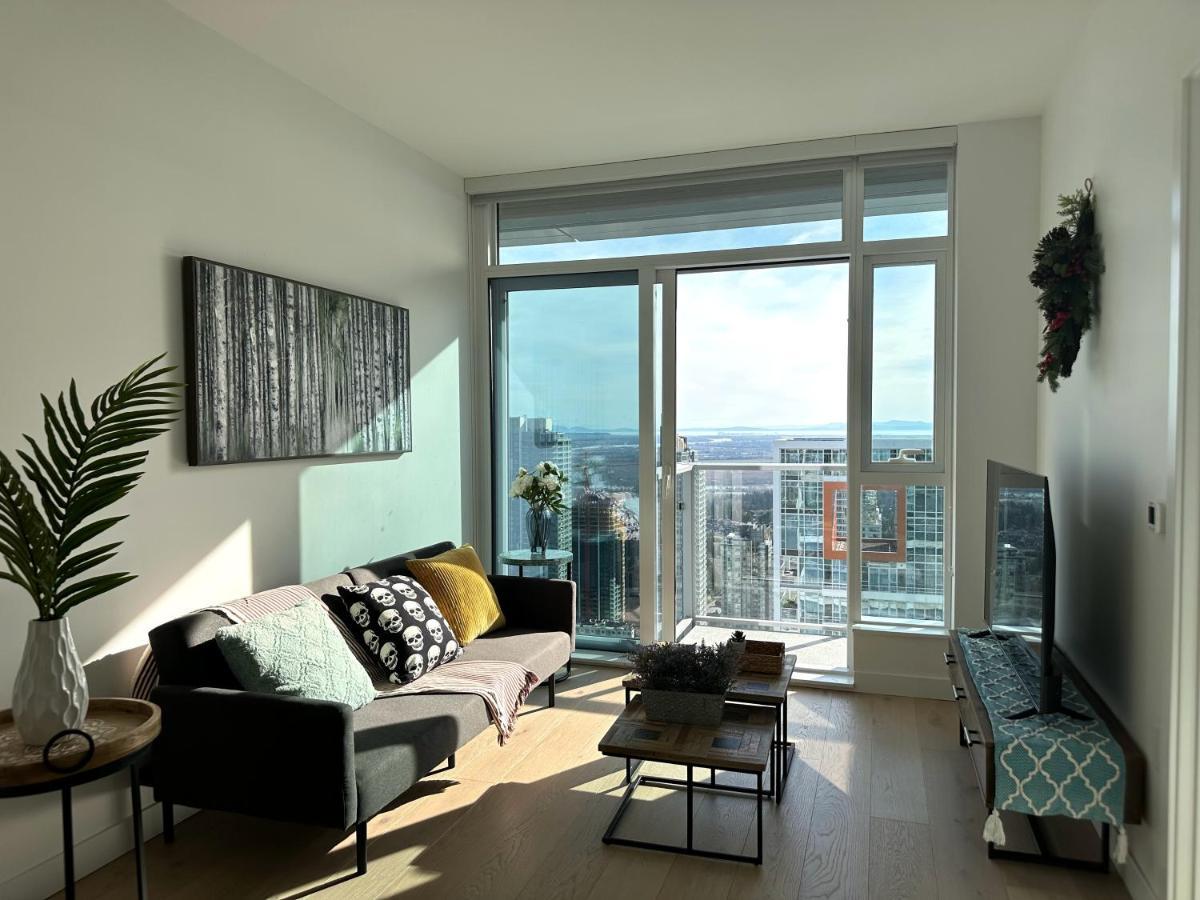 Metro Central Incredible Stylish & Cozy Burnaby Extérieur photo