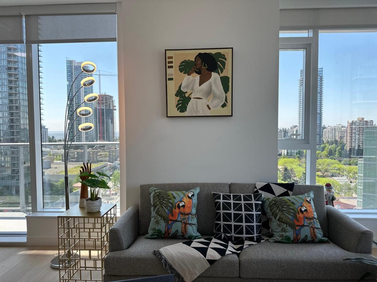 Metro Central Incredible Stylish & Cozy Burnaby Extérieur photo